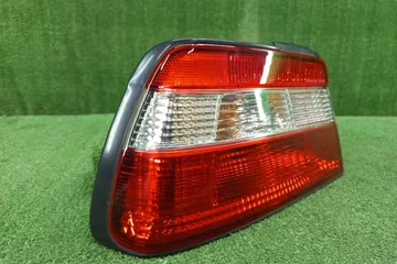 СТОП СИГНАЛ НА NISSAN BLUEBIRD EU14