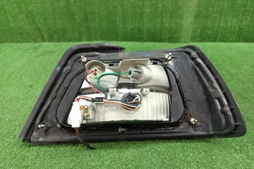 СТОП СИГНАЛ НА NISSAN BLUEBIRD EU14