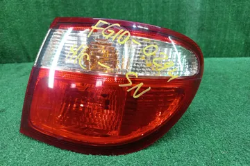 СТОП СИГНАЛ НА NISSAN BLUEBIRD SYLPHY G10