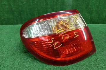 СТОП СИГНАЛ НА NISSAN BLUEBIRD SYLPHY G10