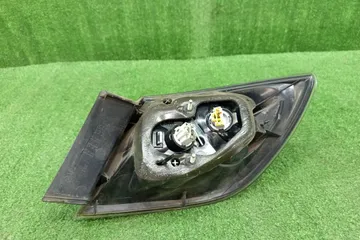 СТОП СИГНАЛ НА MAZDA AXELA BK5P