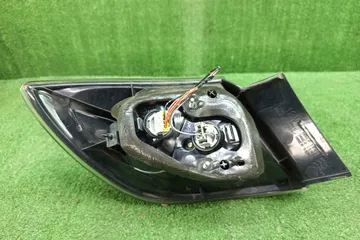 СТОП СИГНАЛ НА MAZDA AXELA BK5P
