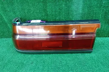 СТОП СИГНАЛ НА TOYOTA CROWN MS137