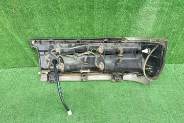 СТОП СИГНАЛ НА TOYOTA CROWN MS137