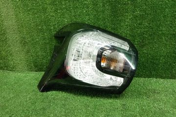 СТОП СИГНАЛ НА TOYOTA SIENTA NSP170G