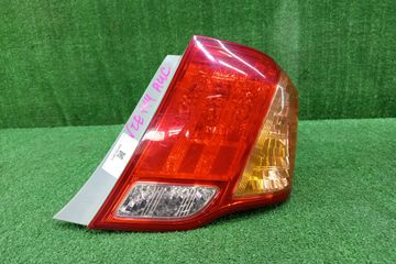 СТОП СИГНАЛ НА TOYOTA COROLLA  AXIO NZE141