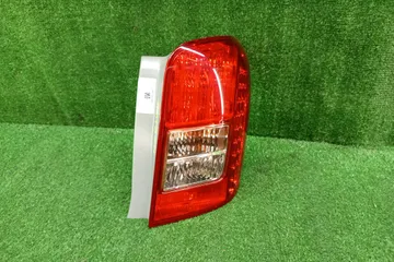 СТОП СИГНАЛ НА TOYOTA COROLLA FIELDER NZE141G