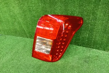СТОП СИГНАЛ НА TOYOTA COROLLA FIELDER NZE141G