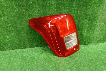 СТОП СИГНАЛ НА TOYOTA COROLLA FIELDER NZE141G