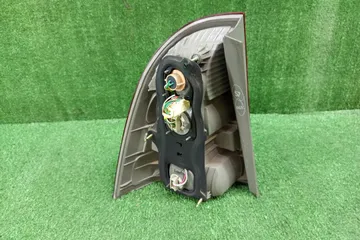 СТОП СИГНАЛ НА TOYOTA COROLLA FIELDER NZE121G