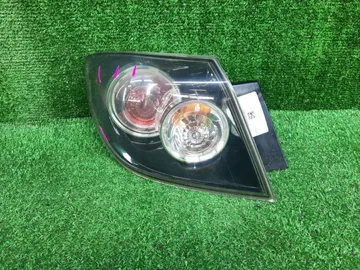 СТОП СИГНАЛ НА MAZDA AXELA BK5P