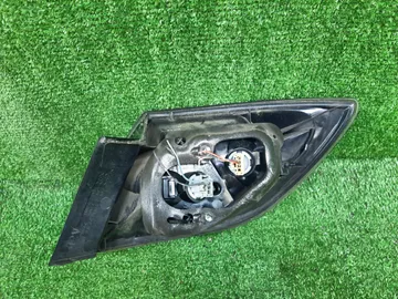СТОП СИГНАЛ НА MAZDA AXELA BK5P