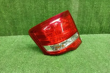 СТОП СИГНАЛ НА TOYOTA COROLLA  AXIO NZE141