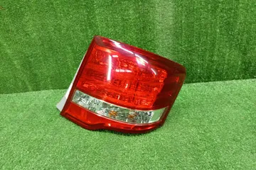 СТОП СИГНАЛ НА TOYOTA COROLLA  AXIO NZE141