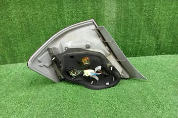 СТОП СИГНАЛ НА TOYOTA COROLLA  AXIO NZE141