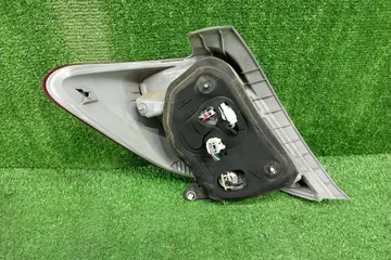 СТОП СИГНАЛ НА TOYOTA VITZ KSP130