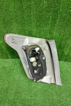 СТОП СИГНАЛ НА TOYOTA COROLLA FIELDER NZE141G