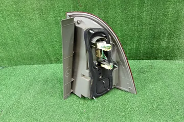 СТОП СИГНАЛ НА TOYOTA COROLLA FIELDER NZE121G