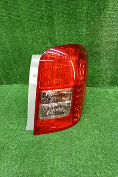 СТОП СИГНАЛ НА TOYOTA COROLLA FIELDER NZE141G
