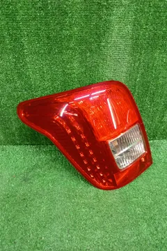СТОП СИГНАЛ НА TOYOTA COROLLA FIELDER NZE141G
