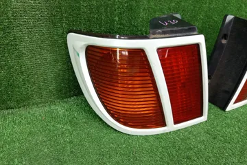 СТОП СИГНАЛ НА NISSAN BASSARA JU30