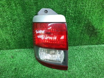 СТОП СИГНАЛ НА TOYOTA HIACE REGIUS KCH46W