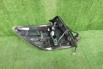 СТОП СИГНАЛ НА TOYOTA WISH ZGE20W