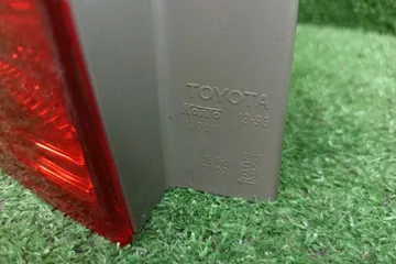 СТОП СИГНАЛ НА TOYOTA COROLLA FIELDER NZE121G