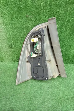СТОП СИГНАЛ НА TOYOTA COROLLA FIELDER NZE121G