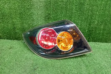 СТОП СИГНАЛ НА MAZDA AXELA BK5P