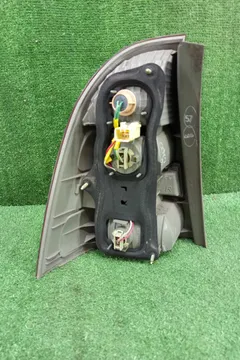 СТОП СИГНАЛ НА TOYOTA COROLLA FIELDER NZE121G