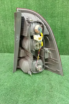СТОП СИГНАЛ НА TOYOTA COROLLA FIELDER NZE121G
