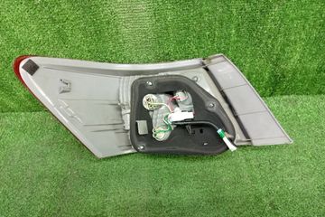 СТОП СИГНАЛ НА TOYOTA PREMIO NZT260