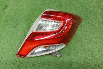 СТОП СИГНАЛ НА TOYOTA VITZ KSP130