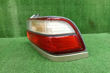 СТОП СИГНАЛ НА TOYOTA COROLLA AE100