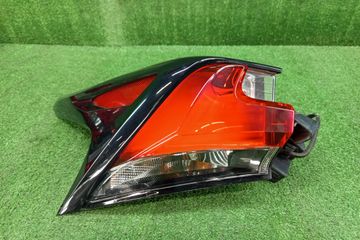 СТОП СИГНАЛ НА LEXUS NX300H AYZ10