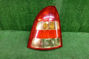 СТОП СИГНАЛ НА TOYOTA COROLLA FIELDER NZE121G