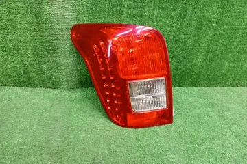 СТОП СИГНАЛ НА TOYOTA COROLLA FIELDER NZE141G