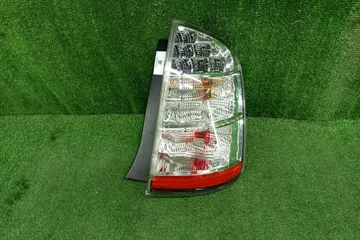 СТОП СИГНАЛ НА TOYOTA PRIUS NHW20