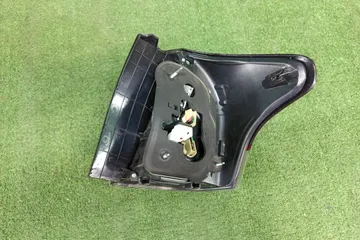 СТОП СИГНАЛ НА TOYOTA COROLLA FIELDER NRE161G