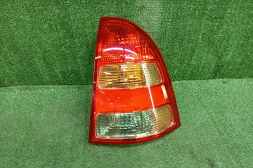 СТОП СИГНАЛ НА TOYOTA COROLLA FIELDER NZE121G