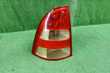 СТОП СИГНАЛ НА TOYOTA COROLLA FIELDER NZE121G