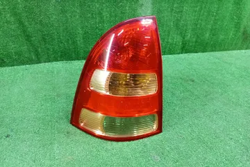 СТОП СИГНАЛ НА TOYOTA COROLLA FIELDER NZE121G