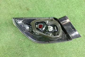 СТОП СИГНАЛ НА MAZDA AXELA BK5P