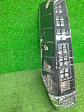 СТОП СИГНАЛ НА TOYOTA VOXY ZRR80G