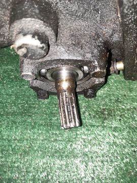 РЕДУКТОР ОТБОРА МОЩНОСТИ НА ISUZU ELF NKR58 4BE1