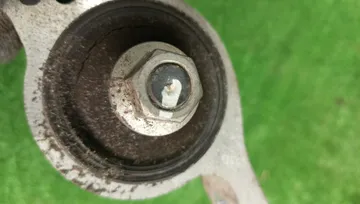 РЫЧАГ НА TOYOTA MARK X GRX120 4GR-FSE
