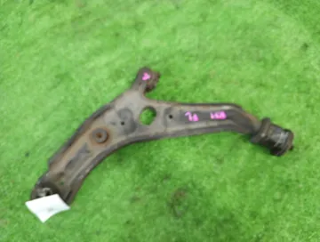 РЫЧАГ НА HONDA STEPWGN RF1 B20B