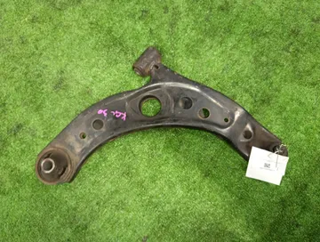 РЫЧАГ НА TOYOTA PASSO KGC30 1KR-FE