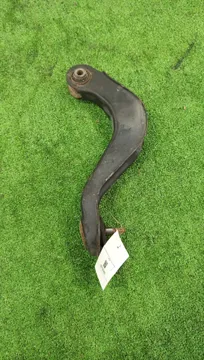РЫЧАГ НА HONDA STEPWGN RF1 B20B